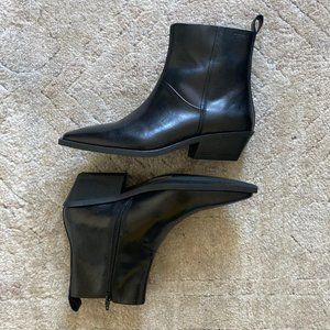 Vagabond Ally Chelsea Boots, US size 8, UK size 6